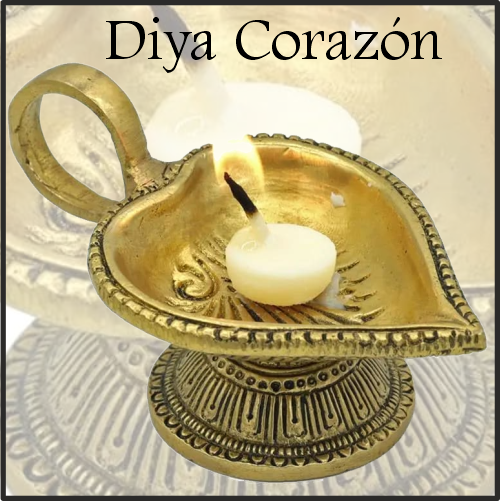 Ofrendario Artesanal Diya Oriental Corazón. Adecuado para la quema de velas ofrendas Nepal Ghee, y las velas Te Light. Hacer un acto de ofrenda de Luz.