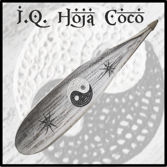 Incensario natural de hoja de Coco, pintado a mano. Ideal para trabajar inciensos en formato varillas. Grande, práctico y decorativo. ARTESANIA INDIA.